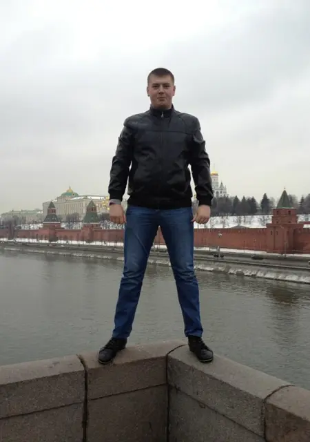 Сергей из Долгопрудного, мне 32, познакомлюсь на одну ночь