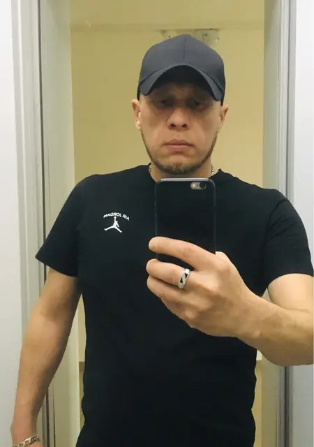 Константин из Тюмени, ищу на сайте знакомства без обязательств