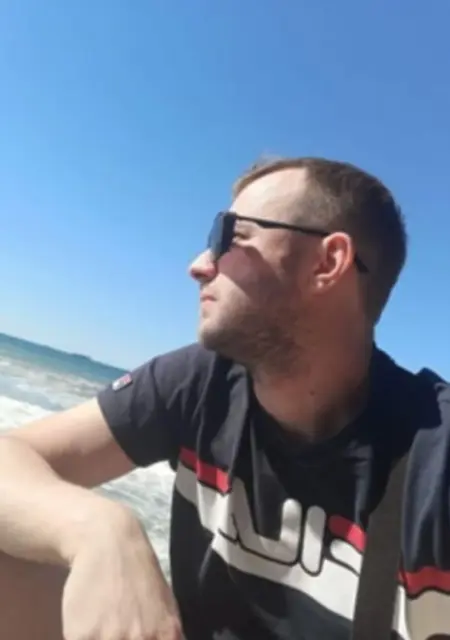 Я Сергей, 45, из Ярославля, ищу знакомство для приятного времяпровождения