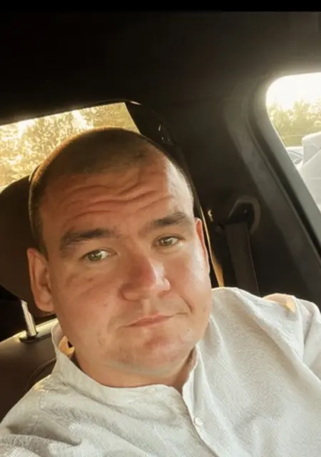 Виктор из Волоконовки, мне 36, познакомлюсь для общения