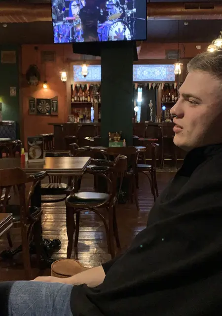 Я Денис, 28, знакомлюсь без обязательств в Чехове