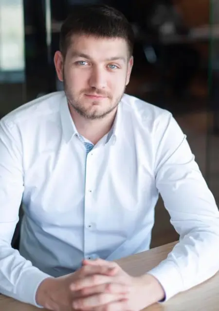 Artem из Николаева, ищу на сайте совместные путешествия