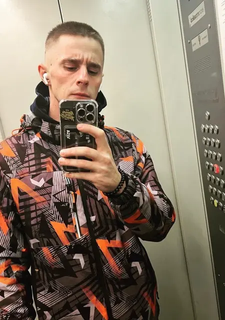 Я Степан, 27, из Чебоксар, ищу знакомство для приятного времяпровождения