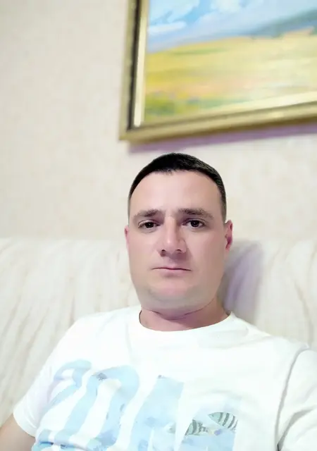 Я Армен, 41, знакомлюсь без обязательств в Симферополе