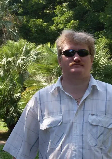 Scorpion из Иванова, мне 53, познакомлюсь без обязательств