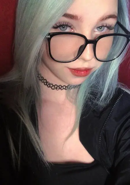 Я Лера, 18, из Орла, ищу знакомство для постоянных отношений