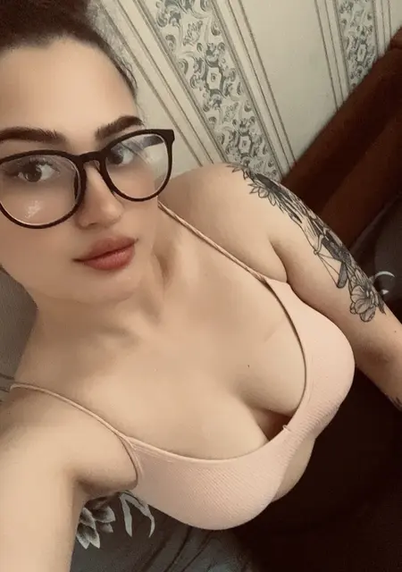 Я Кристина, 23, из Ростова-на-Дону, ищу знакомство для общения