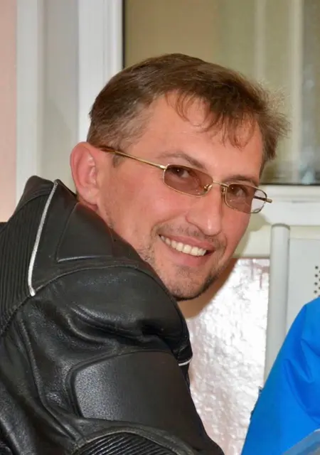 Александр из Сак, ищу на сайте знакомства без обязательств