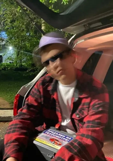 Я Иван, 23, знакомлюсь на одну ночь в Кирове