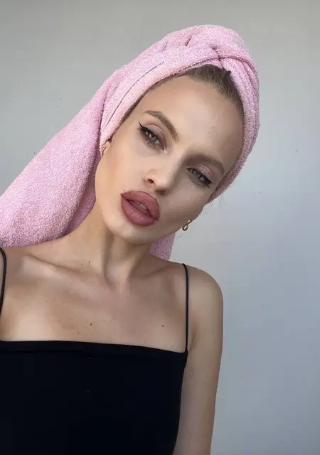 Я Виктория, 21, из Москвы, ищу знакомство для общения