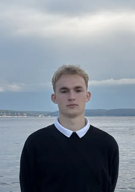 Я Максим, 19, из Самары, ищу знакомства на одну ночь