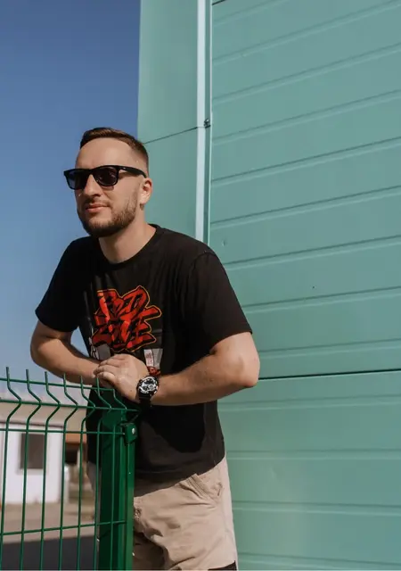 Я Михаил, 38, из Тамбова, ищу знакомство для открытые отношения