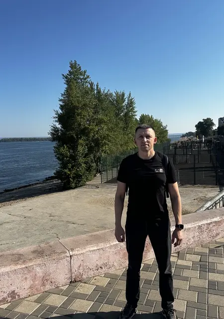 Борис из Екатеринбурга, мне 39, познакомлюсь для приятного времяпровождения