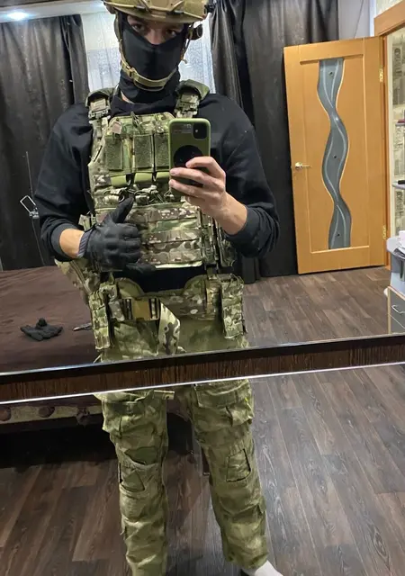 Макс из Омска, мне 19, познакомлюсь для постоянных отношений