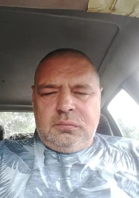Я Роман, 55, из Саратова, ищу знакомства без обязательств