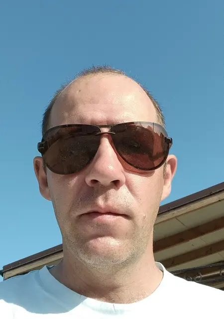 Я Александр, 41, из Кантемировки, ищу знакомства без обязательств