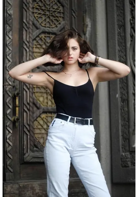 Я Виктория, 31 років, знайомлюсь для приємного проведення часу у Березівка