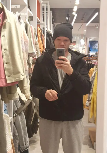 Я Дмитрий, 39, из Саратова, ищу знакомства без обязательств