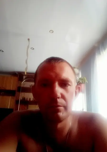 Я Павел, 38, из Калача-на-Дону, ищу знакомства без обязательств