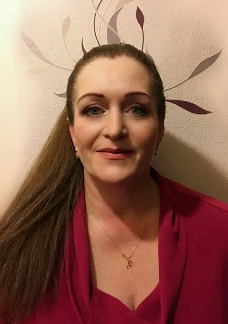 Я Юлия, 59, из Санкт-Петербурга, ищу знакомство для постоянных отношений