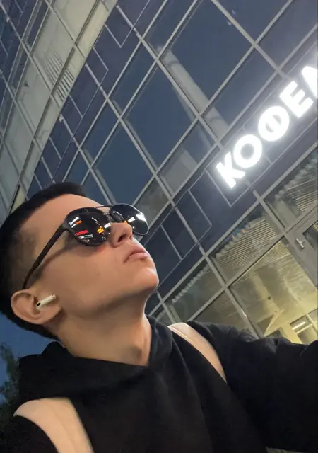 Artem из Москвы, мне 20, познакомлюсь для общения