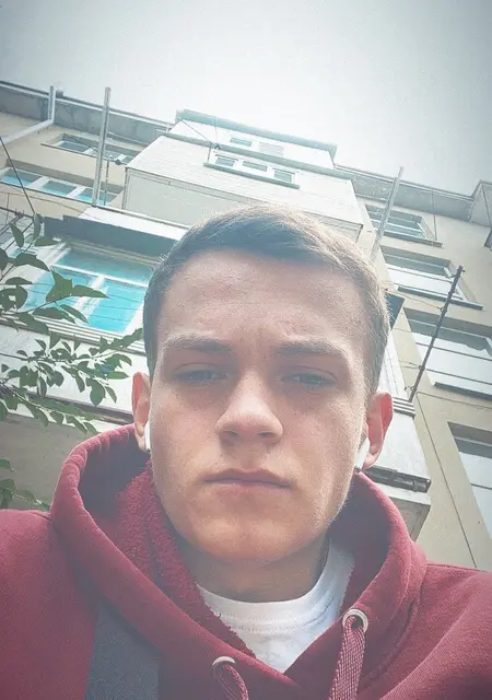 Я Тимур, 25, знакомлюсь на одну ночь в Ессентуках