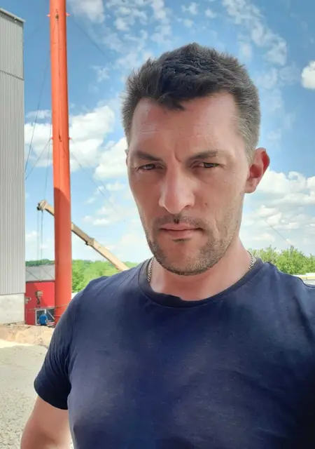 Владимир из Тамбова, мне 44, познакомлюсь для дружбы