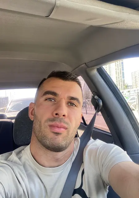 Я Akob, 34, знакомлюсь без обязательств в Екатеринбурге