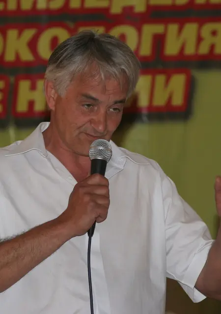 Александр из Ростова-на-Дону, мне 49, познакомлюсь для приятного времяпровождения