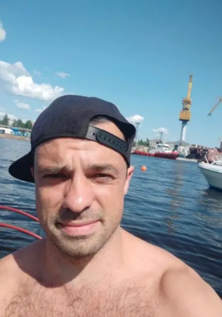 Александр из Краснодара, мне 41, познакомлюсь без обязательств