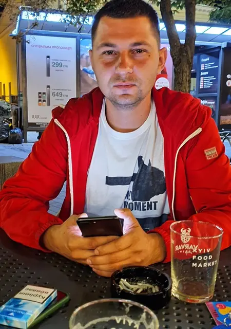 Андрей из Кривого Рога, ищу на сайте знакомства на одну ночь