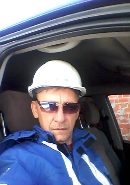 Я Александр, 54, из Ноябрьска, ищу знакомства без обязательств