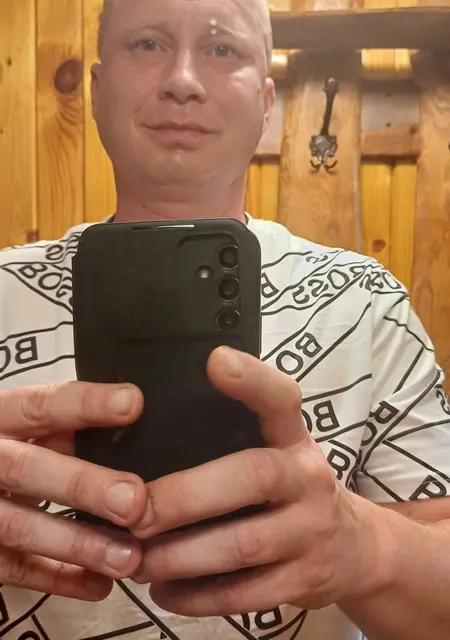 Михаил из Кимр, мне 38, познакомлюсь для приятного времяпровождения