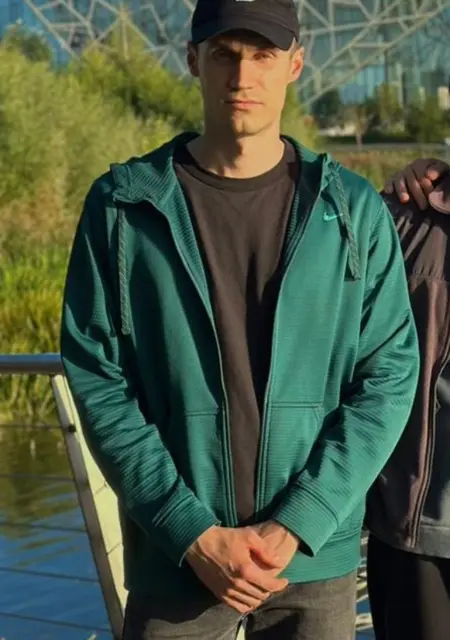 Николай из Ижевска, мне 29, познакомлюсь для приятного времяпровождения