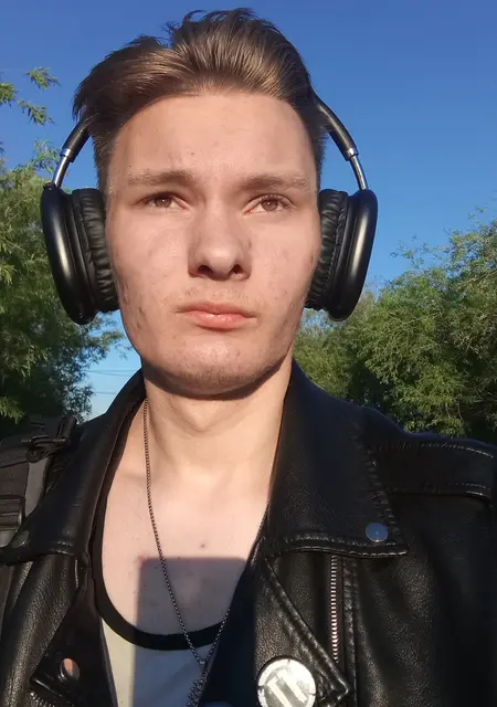 Александр из Иркутска, ищу на сайте знакомства на одну ночь