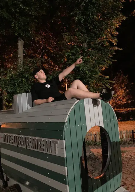 Дмитрий из Липецка, ищу на сайте знакомства на одну ночь