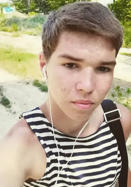 Я Владислав, 25, знакомлюсь без обязательств в Николаеве