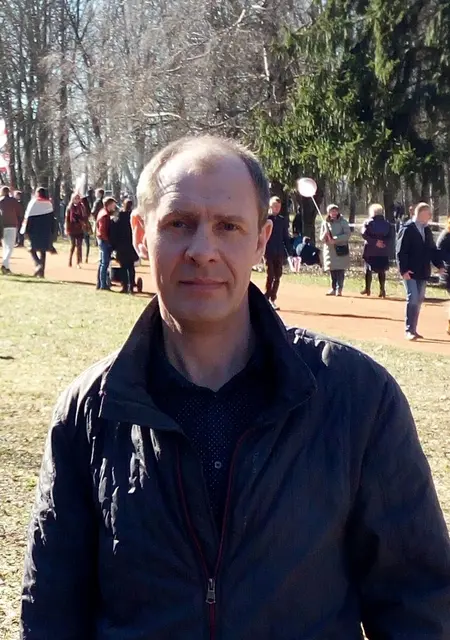 Александр из Гродно, мне 51, познакомлюсь на одну ночь